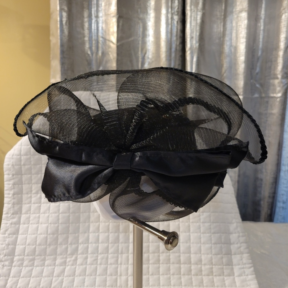 Elegant Black Mesh Fascinator Church Derby Hat Goth Whimsygoth Mourning Funeral